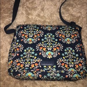 Vera Bradley messenger bag